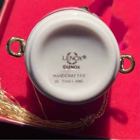 Lenox Ornament Celebrate 2000 Millennium Edition Korbel Champagne Bottle - Picture 4 of 13